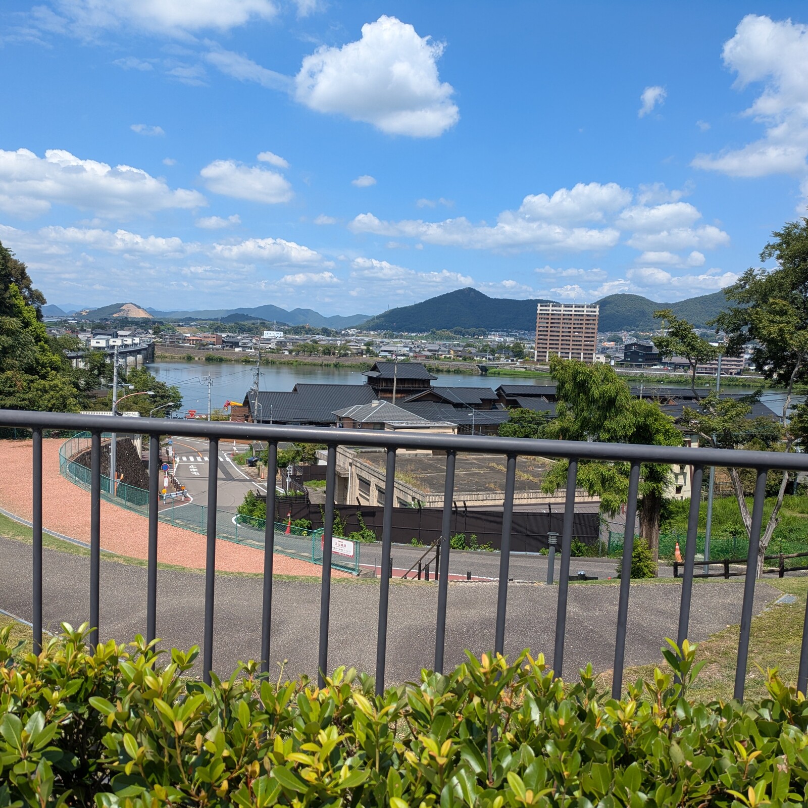 まるとさんかくルーム
