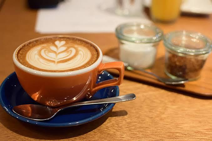 【オシャレカフェ巡り】都会の隠れ家で特別なひとときを楽しもう☕️✨