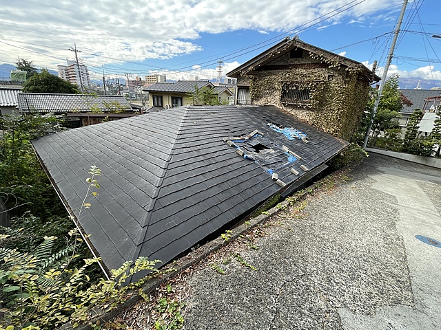 廃墟?お宝?空き家の現実!20代にはどう見える?