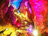 【先着4名無料】インスタ映えの鍾乳洞へ行こう⭐⭐