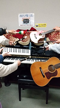 9/30（土）横浜線矢部駅前カフェで夜営業呼び込み店先路上セッションとディナ～カレ～