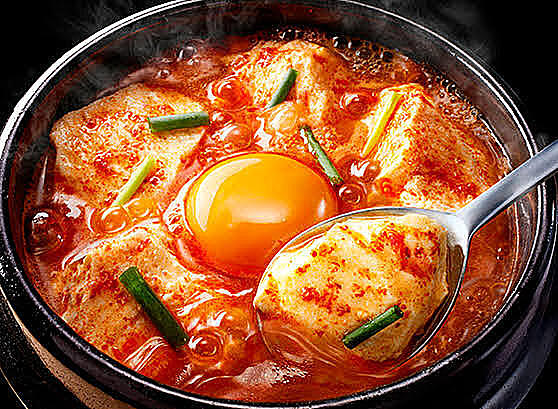やっぱ🇰🇷韓国料理🇰🇷といえば新大久保なんよっ！安くて美味しい韓国料理たべよーっ！