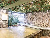 スパ施設でサウナや温泉を楽しむ