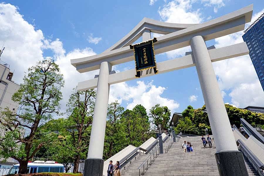 【先着4名無料】初詣も兼ねて赤坂の神社を巡ろう🌈🌈