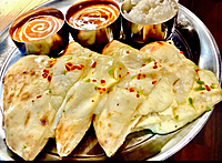 【都内でここだけ？！】抹茶味のナンが食べれる！？15種類のナンが選べるインドカレーを食べに行こう🍛