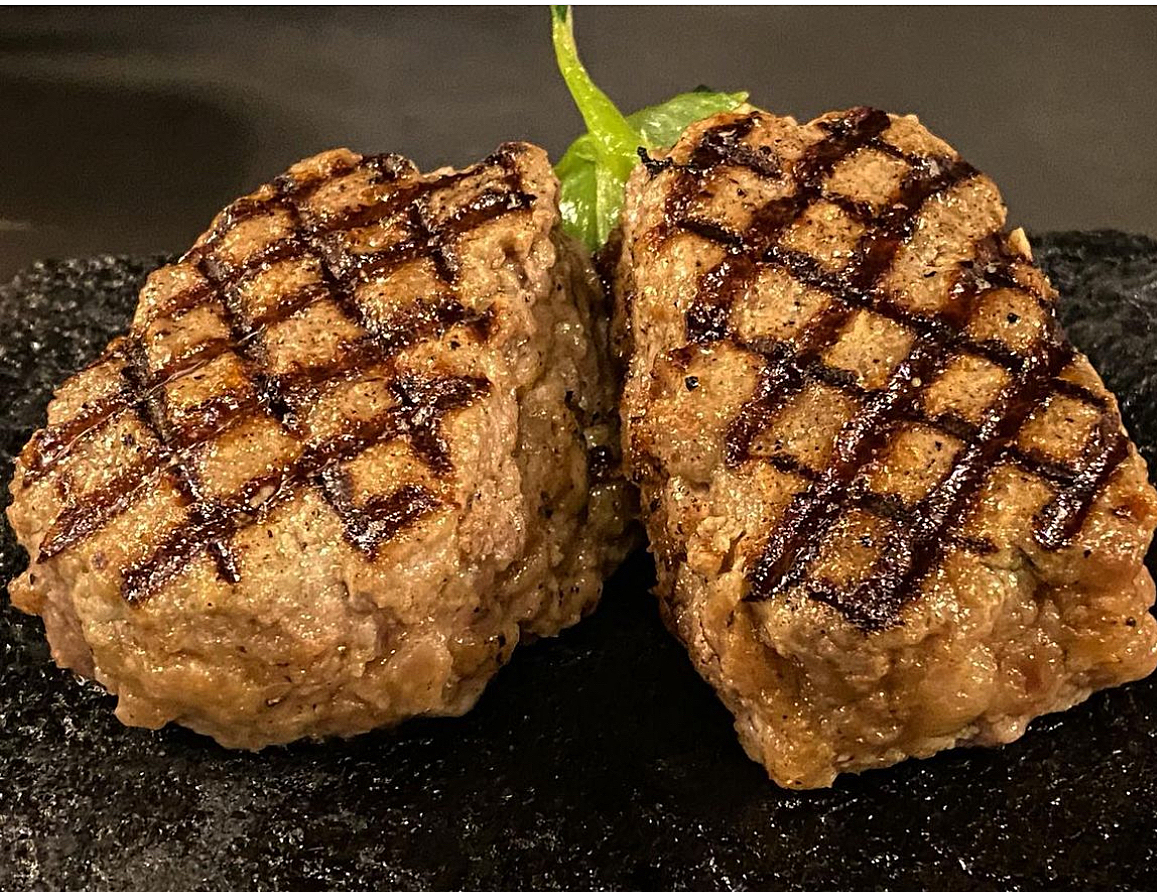 【途中参加可能🙆‍♀️】【残り枠わずか】まるで静岡の名店のさわやかの味！？ 品川の隠れ家ハンバーグ屋さんに行こう🎶