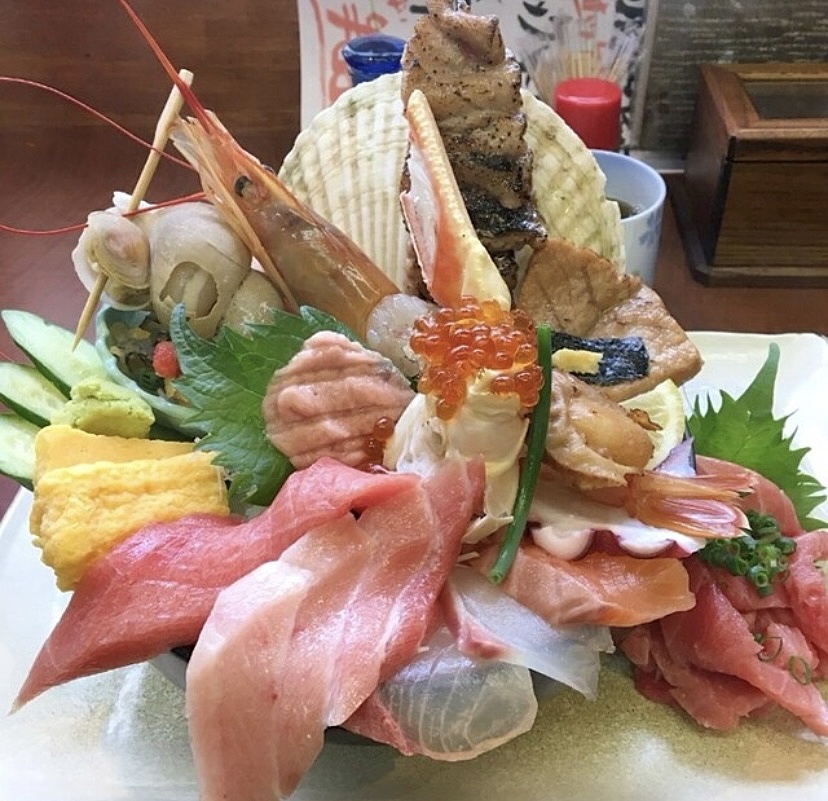 都内屈指の海鮮丼！🦀食べに行くイベントです！/Super popular Seafood Bowl !