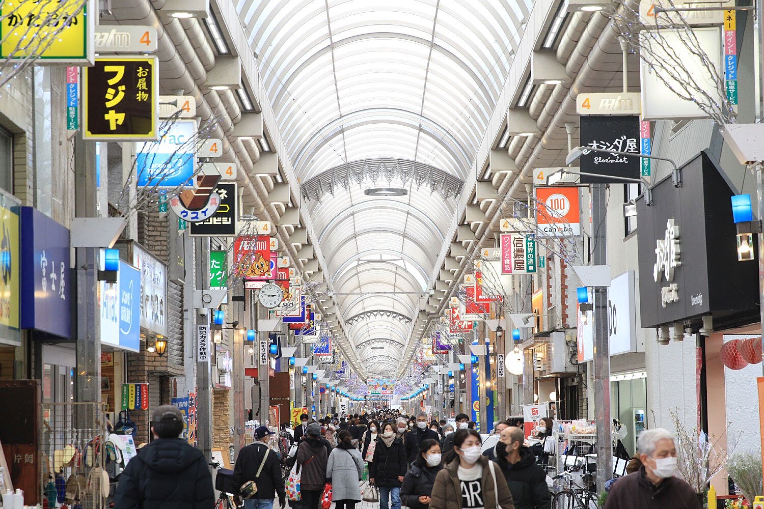 【女性主催】全長約800ｍの“東京で最も長いアーケード商店街”で食べ歩きをしよう🥞🍨🧈🍪✨