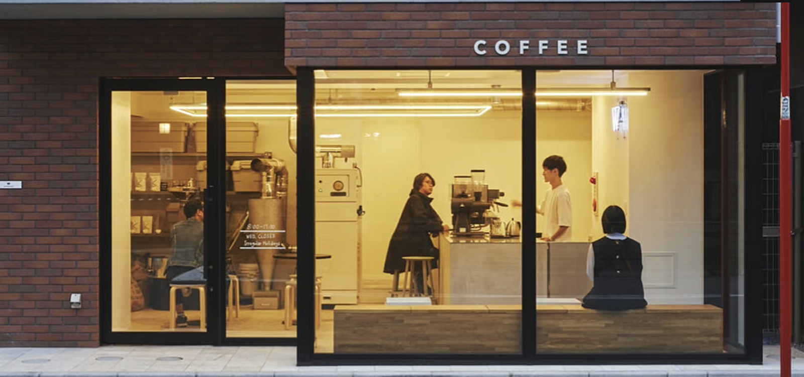 蔵前のおしゃれなカフェで自家焙煎のコーヒーを飲もう！