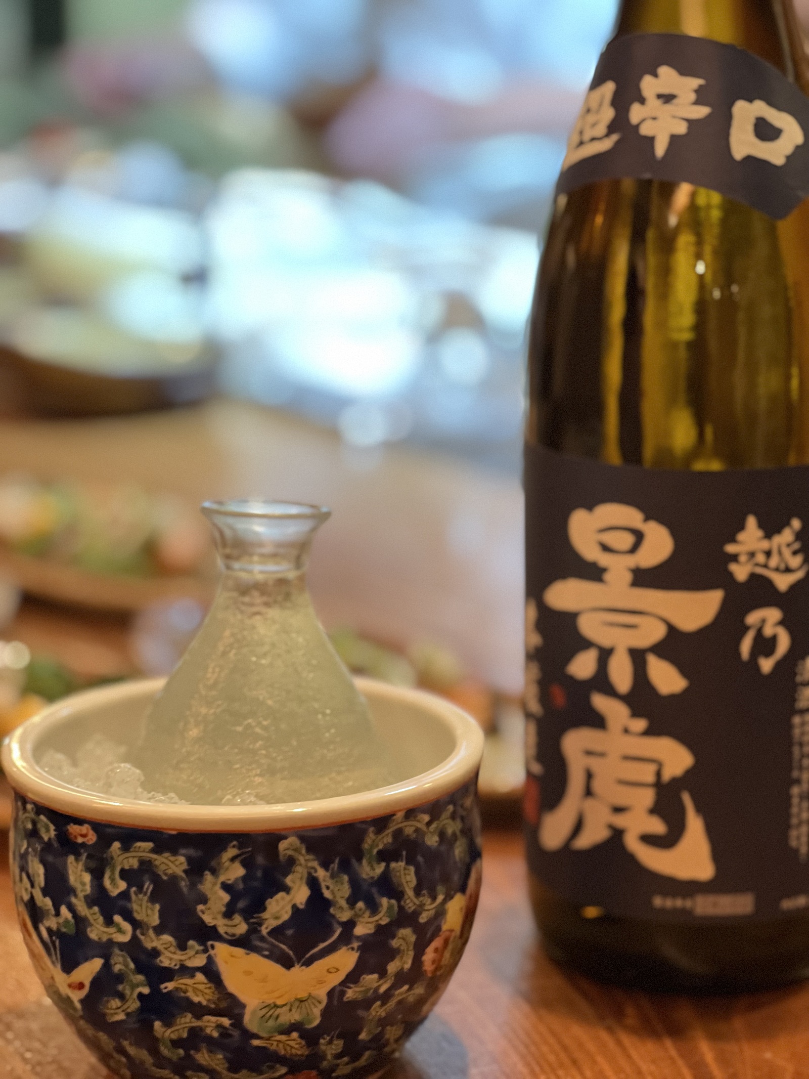 日本酒原価酒蔵で利酒師と日本酒を飲もう！