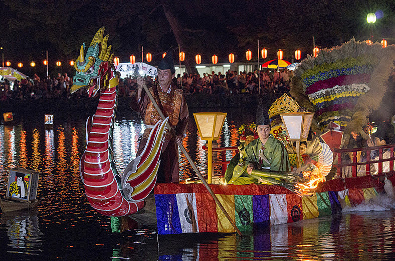 中秋の名月、奈良時代にタイムスリップしよう❗　采女(うねめ)祭と糸占い