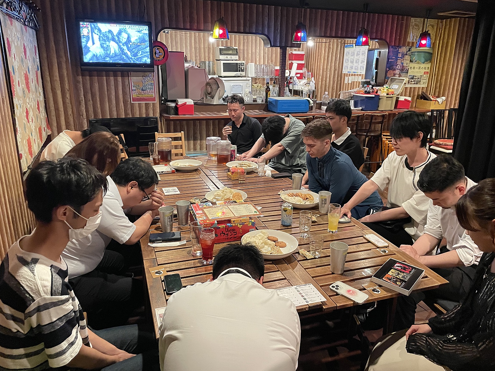 【梅田×ボードゲーム×飲み放題】楽しい仲間と一緒に遊び尽くすイベント✨🎲別途参加者あり。