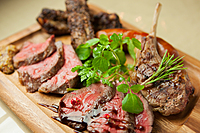 もうすぐ満員！残り枠わずか✨鹿ｘダチョウ🥩高級ジビエを楽しもう💓ワイワイPREMIUM飲み会✨初めての方歓迎