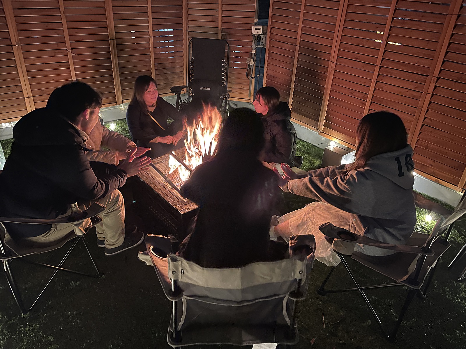 女性主催！4名【🔥手ぶらゆるゆる焚き火会🏕️】鍋＆焚き火交流会♪