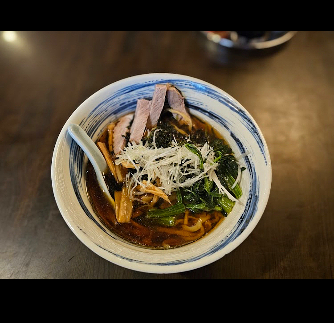 【南青山で創業40年以上🇨🇳中華料理店で和風ラーメン🍜】を食べる会