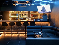 【女性主催】🍷六本木Bar✨カラオケ🎤飲み忘年会🍺非日常空間✨二部屋あるので飲みだけもOK!一人参加大歓迎!