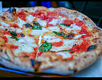 💛🍕pizza食べに行きましょ🍕🧡〔大名古屋ビルヂング〕