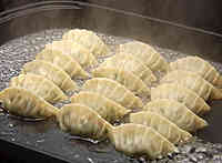 美味しい･大好き飲み会 🥟 餃子を作ろう 🥟 木曜の夜をアットホームに美味しく過ごす会 🍳 