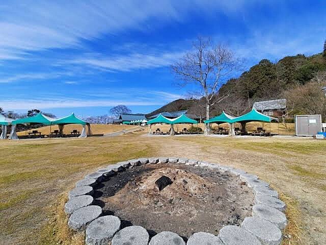 バンガロー借りて焚き火&キャンプ飯⛺️in滋賀