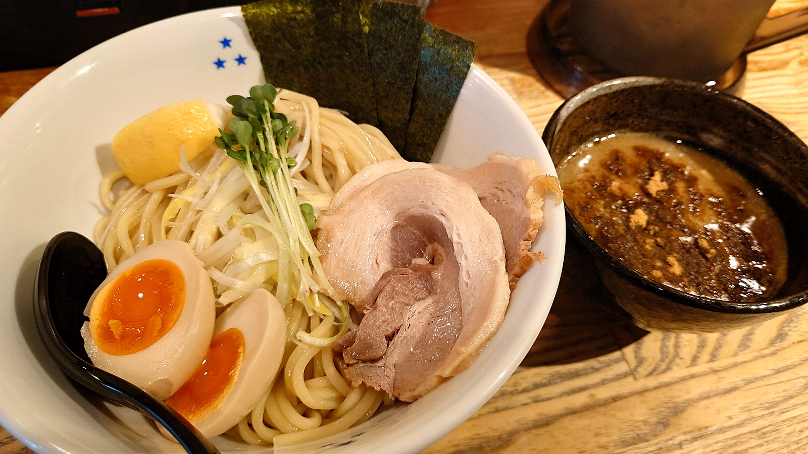 【大阪ラーメン】ラーメン食べに行きましょう♪【みつ星製麺所】