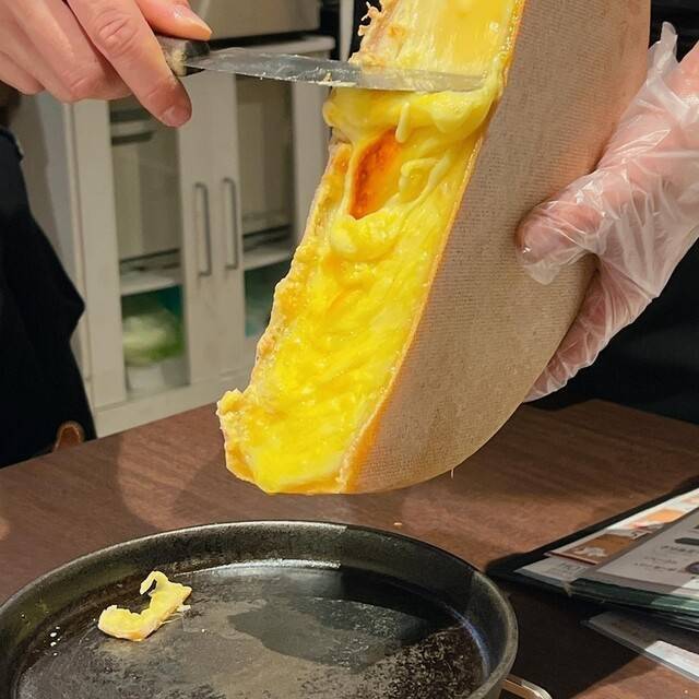 【早割中】スイス料理を食べに行こう😽😽😽おすすめはラクレットチーズ🥐🥐
