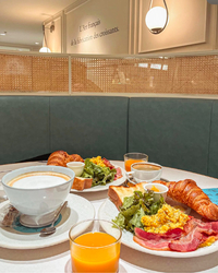 【朝活モーニング😆☀️】新宿お洒落カフェ⭐️20代でちょっと優雅にモーニング☕️✨