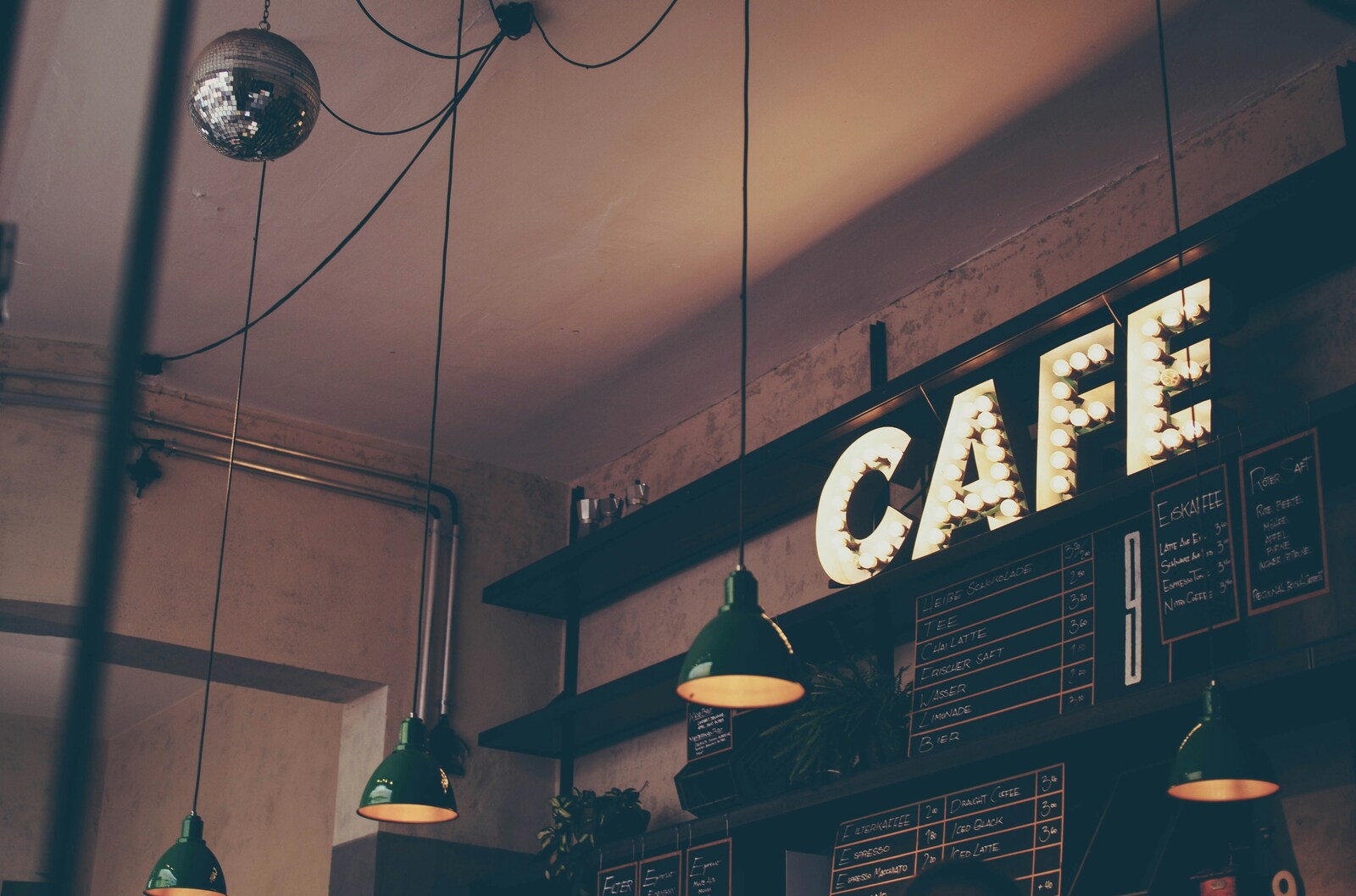 仕事帰りにカフェで話したいこと話す雑談と対話会☕