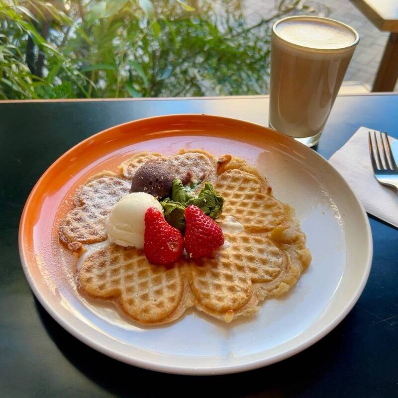 【早割中】ノルウェー発の人気カフェに行こう🦊🦊おすすめはワッフルです🍩🍩