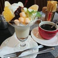 【早割中】こじんまりした喫茶店に行こう！おすすめはチョコレートパフェ🌺🌺🌺