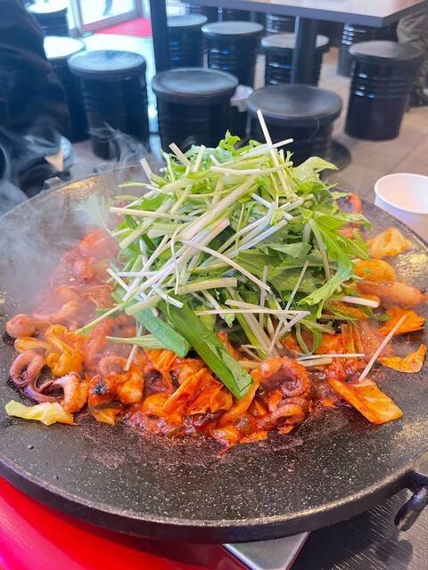 【早割中】チュクミ専門店に行こう！おすすめはチュクミ海老鉄板焼きです🌺🌺🌺