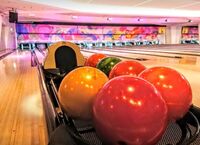 【笹塚ボウリング🎳】通常料金より半額以下‼️アラサー以上限定！飲み放題付きイベント💖女性主催