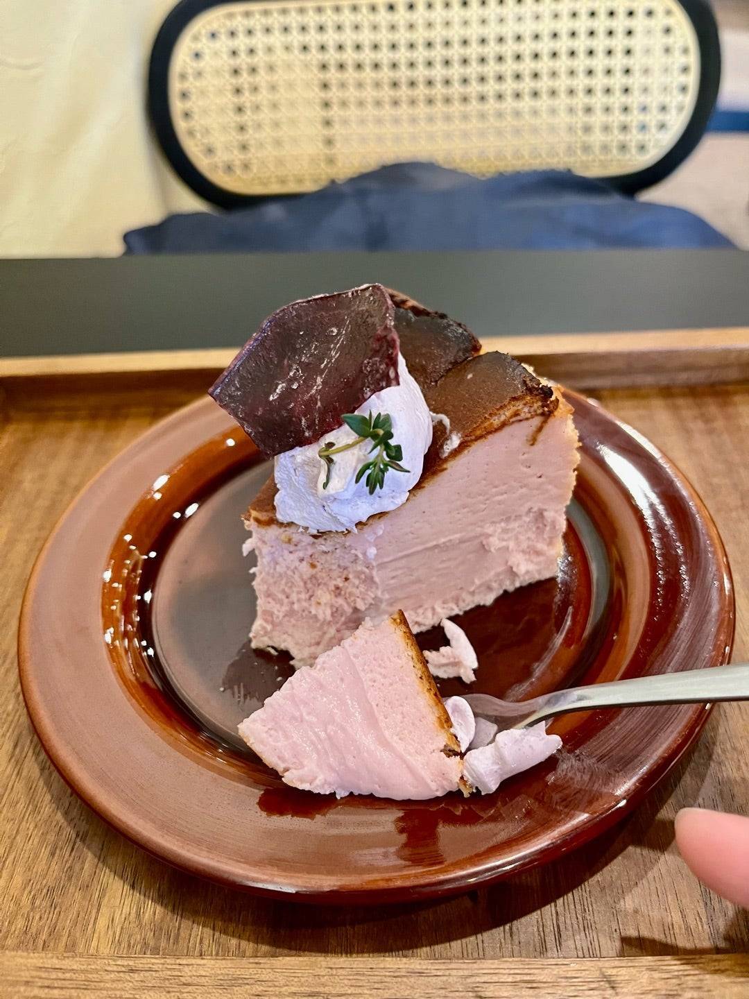 【女性主催】新大久保の人気カフェに行こう！おすすめはバスクチーズケーキです🎀🍒🎈