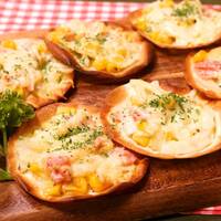 気楽にふらっと友達作り 💓 今回は餃子の皮でピザを作って食べよう！飲み放２時間＋楽しみ放題２時間✨