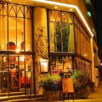 【女性主催】【20代限定🌆】君の名は。の舞台❣️新宿御苑のカフェで緑を感じよう🌿✨