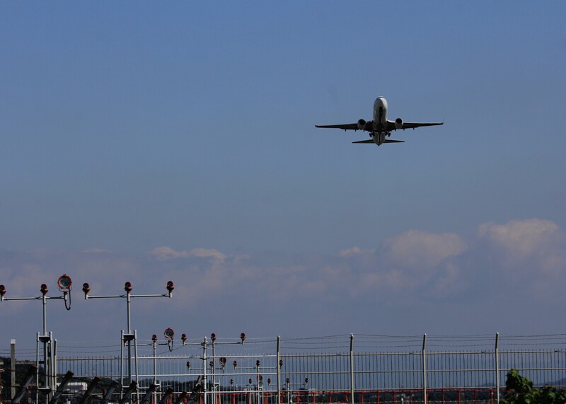 〜 空を眺める会  福岡空港 〜