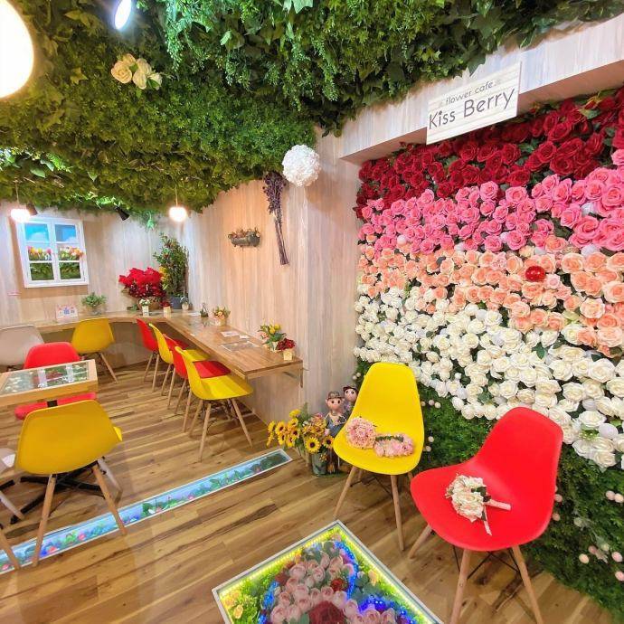 【女性主催】新大久保のフラワーカフェに行こう！おすすめはマカロンです🍭🌺🐽