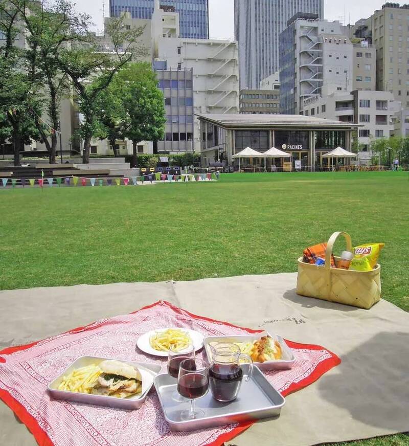 【早割中】芝生のあるカフェでピクニック気分を味わおう🌺🌺🌺