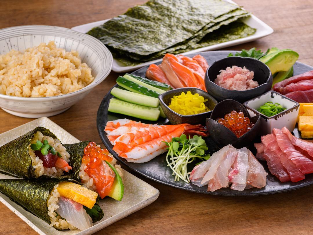 好きな具材を楽しむ"海鮮手巻き寿司"✨ みんなでワイワイ日曜エンジョイ飲み会 ❥ お初さん大歓迎♪