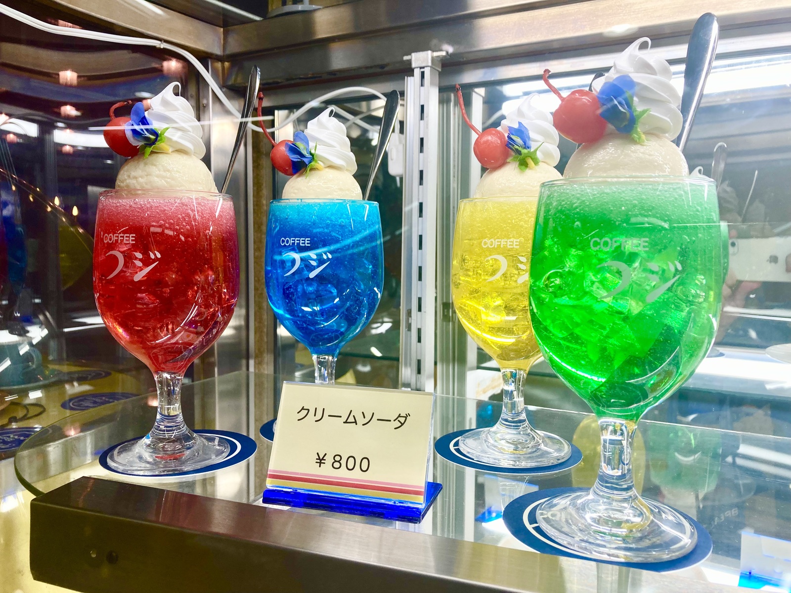 【30代40代】昭和にタイムスリップ✨創業54年の純喫茶『新橋 フジ』で☕️ゆったり朝カフェ会🥞