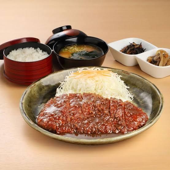 🐷✨ 名古屋名物！矢場とんのみそかつを食べに行こう✨🐷