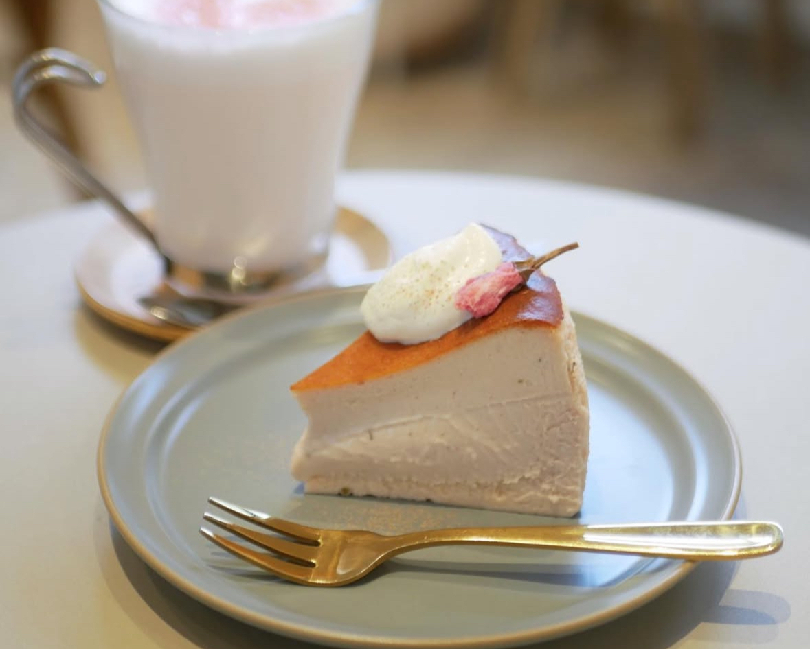 【少人数カフェ会】【アラサー限定】＼とろけるバスクチーズケーキに癒される／路地裏カフェでまったりカフェ会🍰☕️