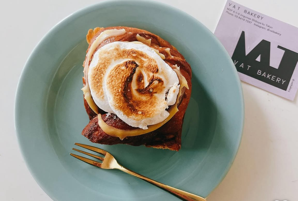 【20代・30代限定】表参道の街並みが見渡せる穴場カフェ☕*°焼きたベーカリーと、ゆるカフェ会