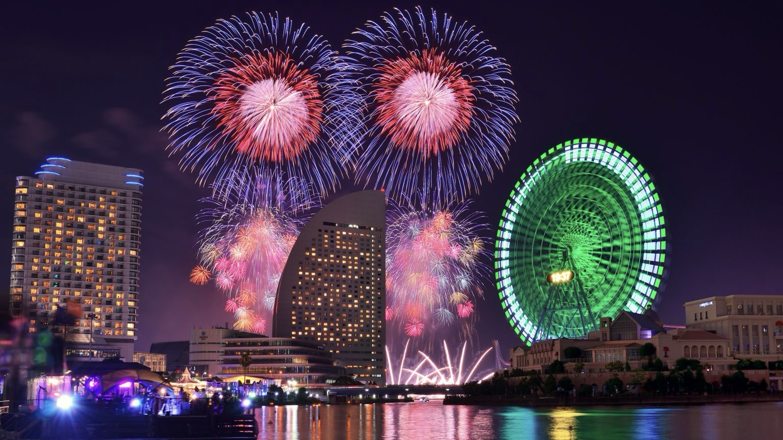 横浜みなとみらいの打ち上げ花火を観に行こう🎆✨
