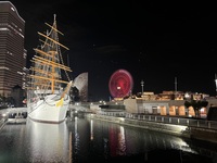 1人じゃ歩けない夜もあるから、みんなで さんぽう