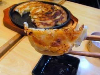【20代・30代限定】【餃子0円】餃子好き集合！予約必須の人気店！！高円寺の人気餃子店に行こう🥟
