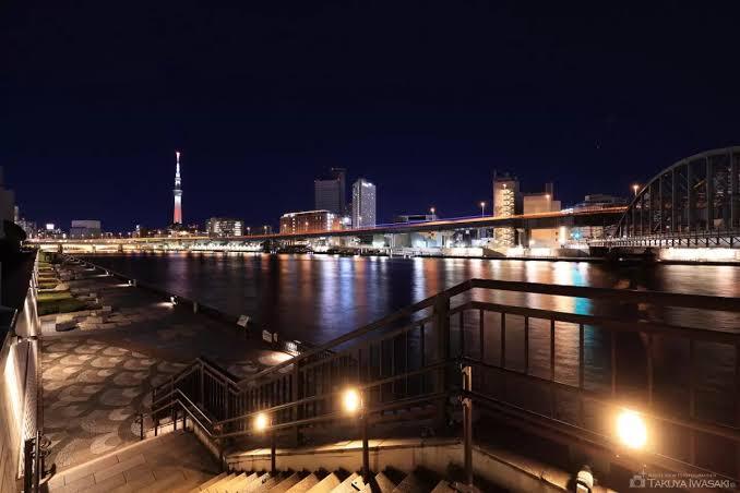 【8/28(木)20時〜浅草】1時間限定✨隅田川テラスを歩こう！夜景と涼風を楽しむ夏の散歩会 🌙