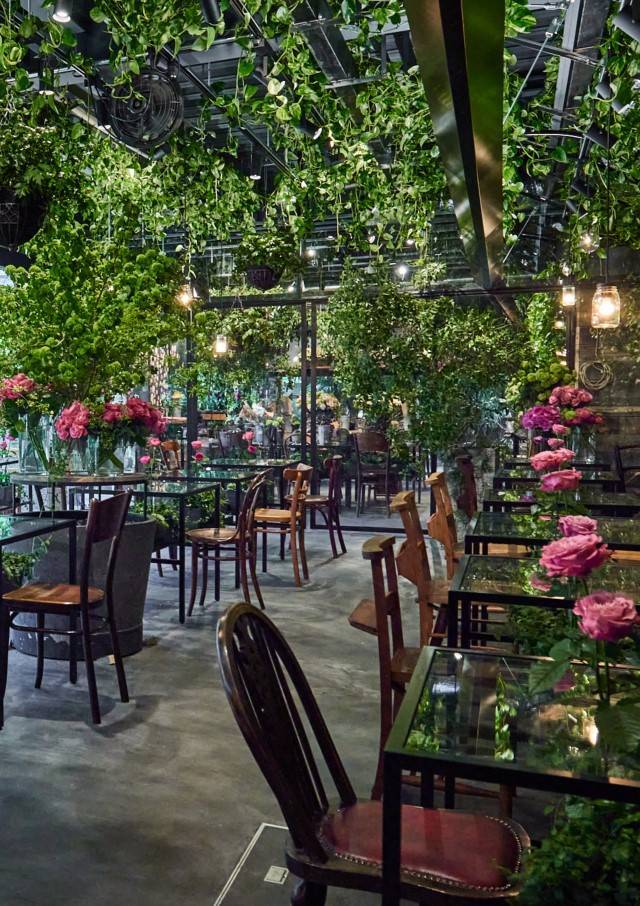 【早割中】映えるフラワーカフェに行こう！おすすめは薔薇の紅茶です🎀🎀