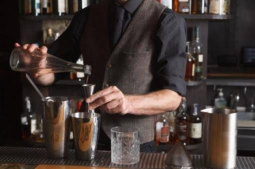 【9/4（木）新宿近辺】バーテンダー体験！初心者歓迎カクテル創作ワークショップ🍸
