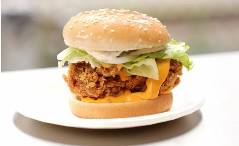🍔✨渋谷で韓国グルメ体験！
MOM’S TOUCHでボリューム満点バーガー＆チキンを食べに行こう🎶