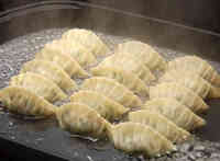 包んで焼～いて熱々おいしい"手作り餃子オフ会"✨ ワイワイ日曜エンジョイ飲み会 ❥ お初さん大歓迎♪